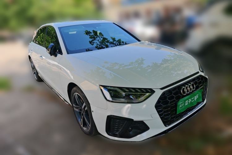 Used Audi A4L 2022 40 TFSI Luxury Dynamic Model Front Right 45 Deg