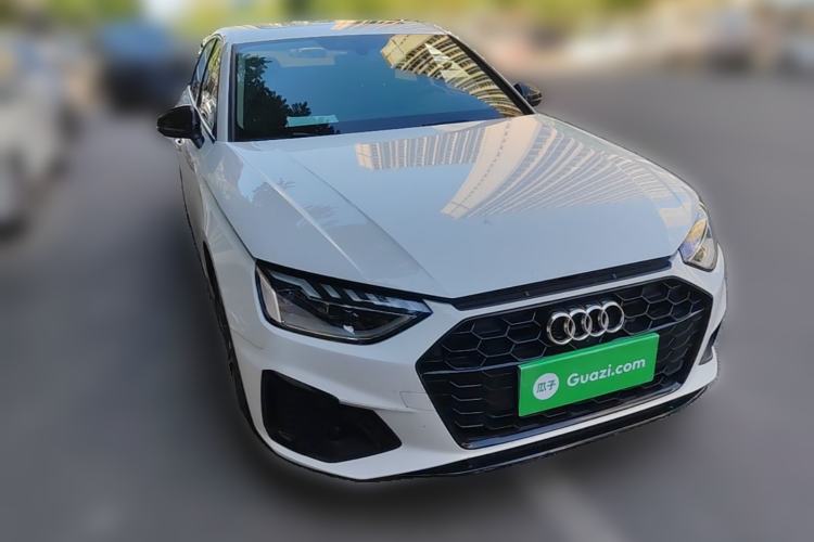 Used Audi A4L 2022 40 TFSI Luxury Dynamic Model Front Right 45 Deg