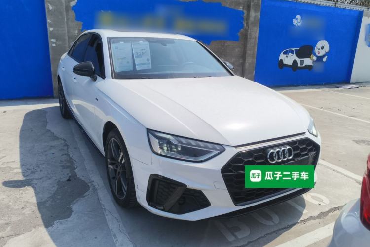Used Audi A4L 2022 40 TFSI Luxury Dynamic Model Front Right 45 Deg