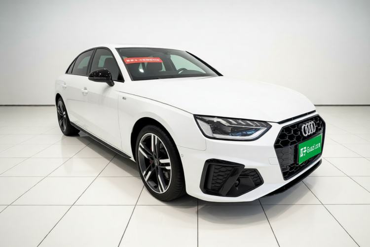Used Audi A4L 2022 40 TFSI Luxury Dynamic Model Front Right 45 Deg