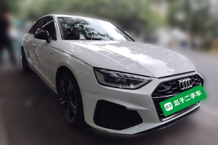 Used Audi A4L 2022 40 TFSI Luxury Dynamic Model Front Right 45 Deg