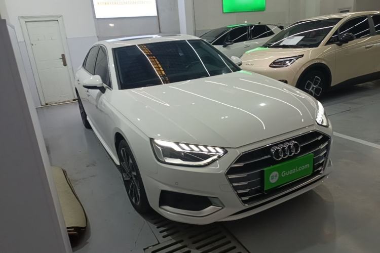 Used Audi A4L 2022 40 TFSI Stylish and Elegant Edition Front Right 45 Deg