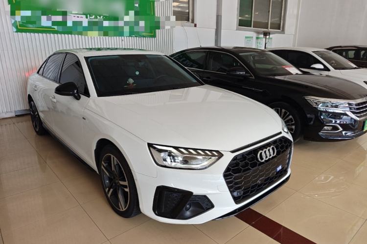 Used Audi A4L 2022 40 TFSI Luxury Dynamic Model Front Right 45 Deg