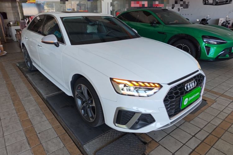 Used Audi A4L 2022 40 TFSI Fashion Dynamic Model Front Right 45 Deg