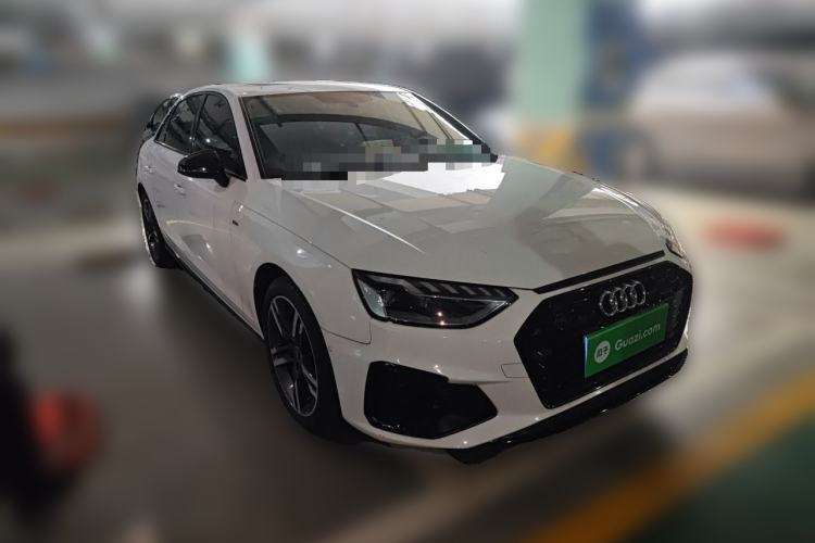 Used Audi A4L 2022 40 TFSI Luxury Dynamic Model Front Right 45 Deg