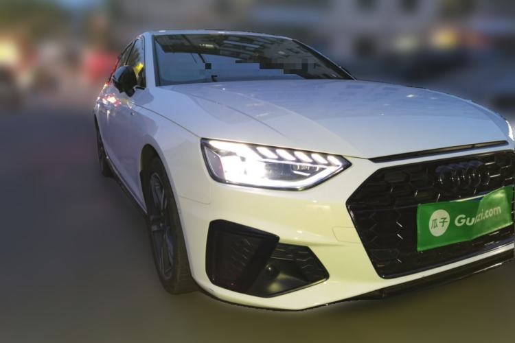 Used Audi A4L 2022 40 TFSI Luxury Dynamic Model Front Right 45 Deg