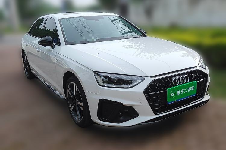 Used Audi A4L 2022 40 TFSI Luxury Dynamic Model Front Right 45 Deg