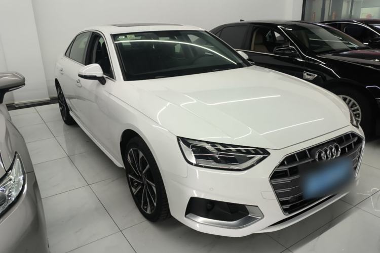 Used Audi A4L 2022 40 TFSI Stylish and Elegant Edition Front Right 45 Deg