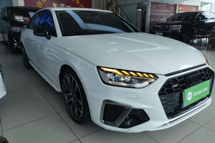 Used Audi A4L 2022 45 TFSI quattro Prestige Dynamic Edition Front Right 45 Deg