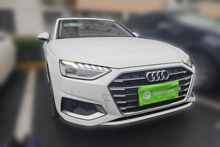 Used Audi A4L 2022 40 TFSI Stylish and Elegant Edition Front Right 45 Deg