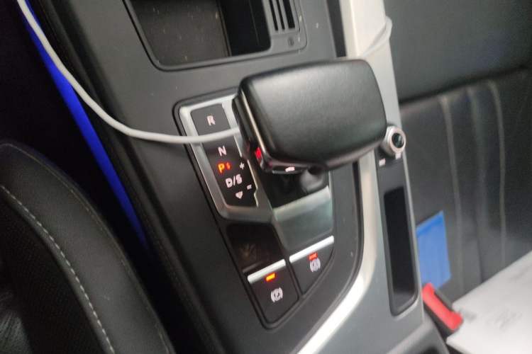 Used Audi A4L 2022 40 TFSI Fashion Dynamic Model Gear Lever