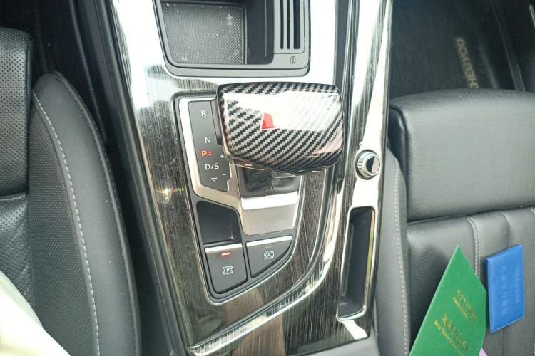 Used Audi A4L 2022 40 TFSI Fashion Dynamic Model Gear Lever