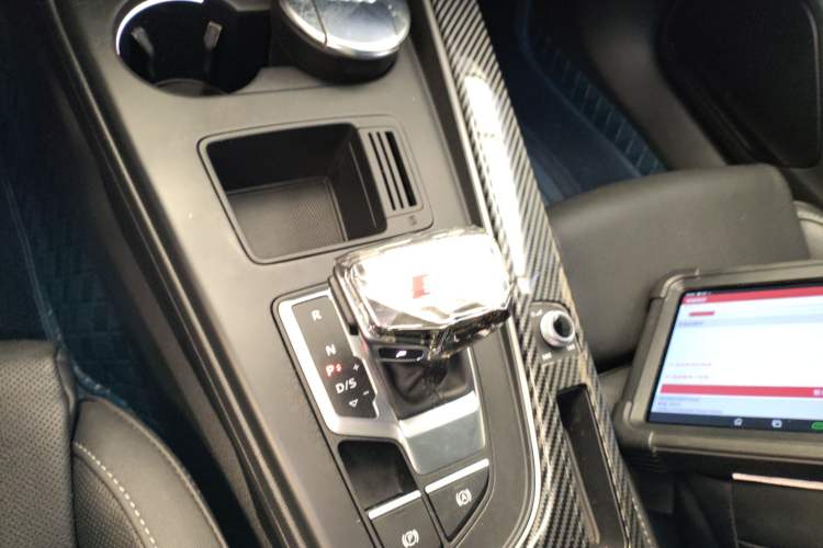 Used Audi A4L 2022 40 TFSI Fashion Dynamic Model Gear Lever