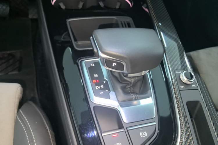 Used Audi A4L 2022 45 TFSI quattro Prestige Dynamic Edition Gear Lever