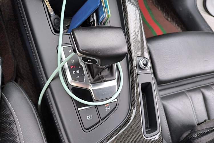 Used Audi A4L 2022 40 TFSI Fashion Dynamic Model Gear Lever