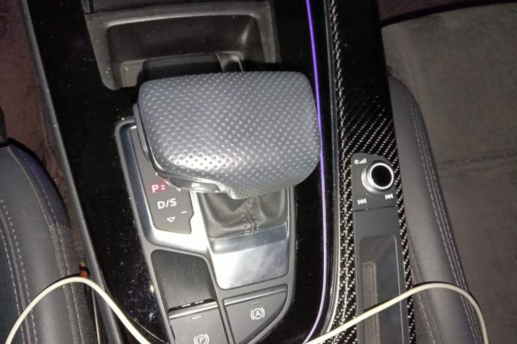 Used Audi A4L 2022 45 TFSI quattro Prestige Dynamic Edition Gear Lever