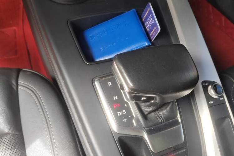 Used Audi A4L 2022 40 TFSI Luxury Prestige Edition Gear Lever