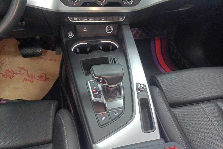 Used Audi A4L 2022 40 TFSI Fashion Dynamic Model Gear Lever