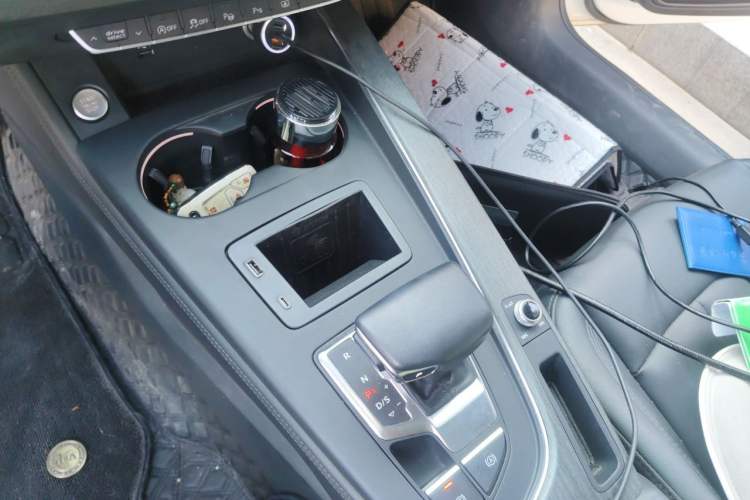 Used Audi A4L 2022 40 TFSI Luxury Prestige Edition Gear Lever