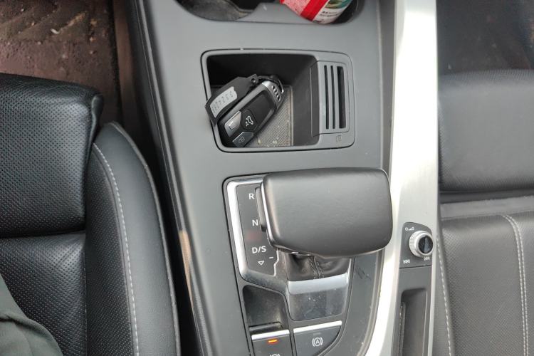 Used Audi A4L 2022 40 TFSI Fashion Dynamic Model Gear Lever
