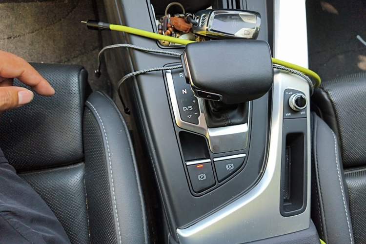 Used Audi A4L 2022 40 TFSI Fashion Dynamic Model Gear Lever