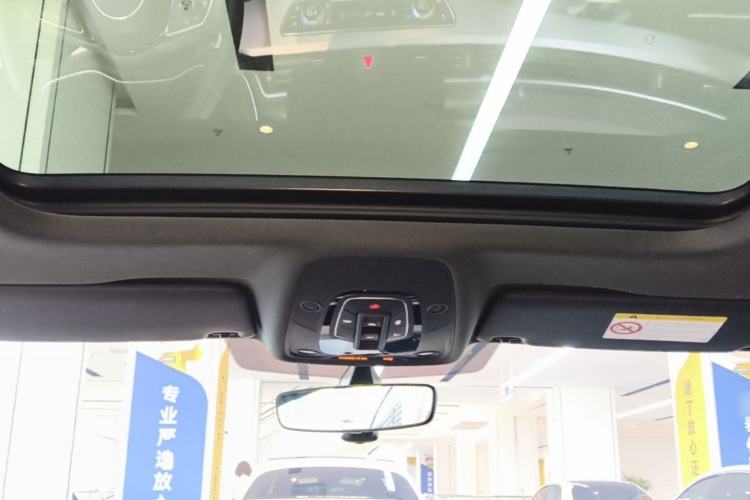 Used Audi A4L 2022 40 TFSI Luxury Dynamic Model Headliner