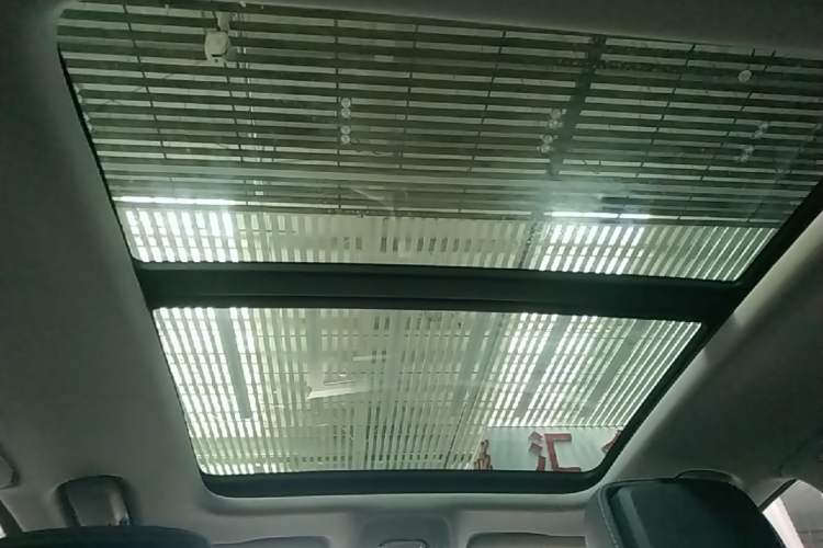 Used Audi A4L 2022 40 TFSI Luxury Dynamic Model Headliner