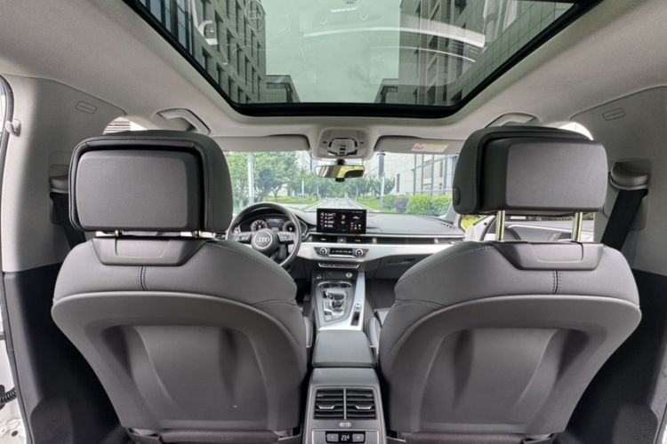 Used Audi A4L 2022 40 TFSI Fashion Dynamic Model Headliner