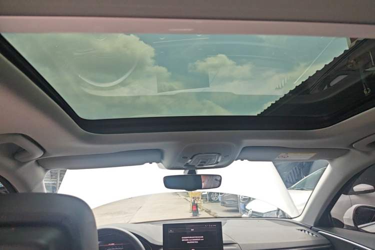 Used Audi A4L 2022 40 TFSI Luxury Prestige Edition Headliner