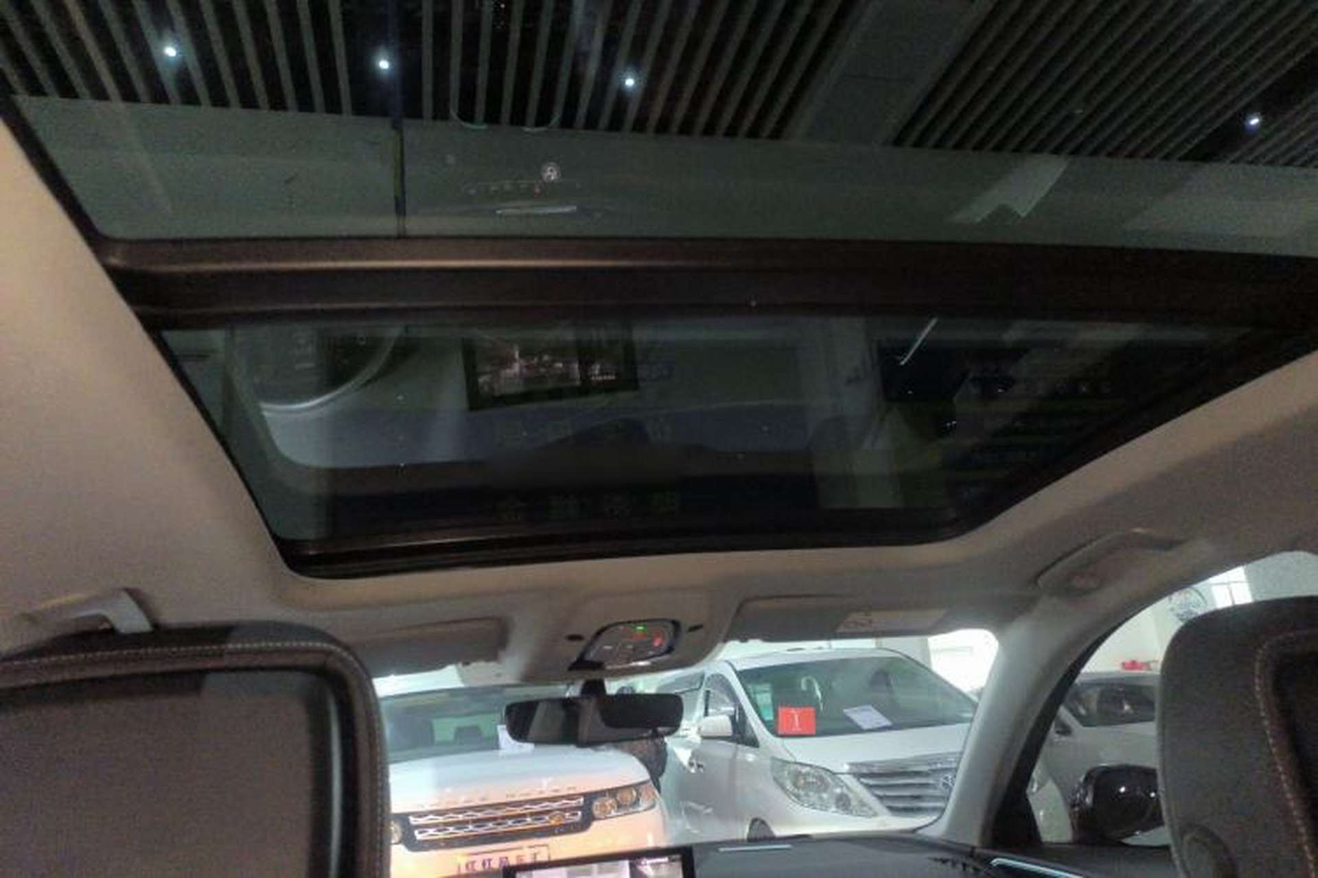 Used Audi A4L 2022 40 TFSI Luxury Dynamic Model Headliner