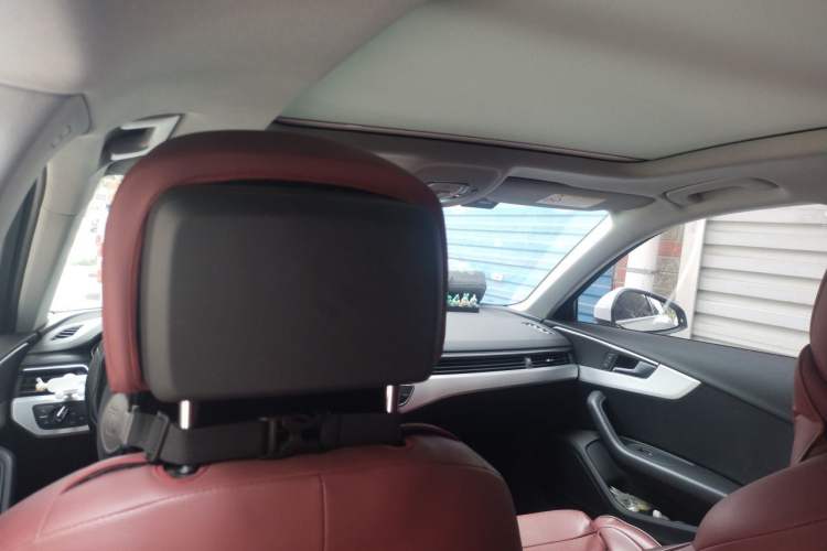 Used Audi A4L 2022 40 TFSI Fashion Dynamic Model Headliner