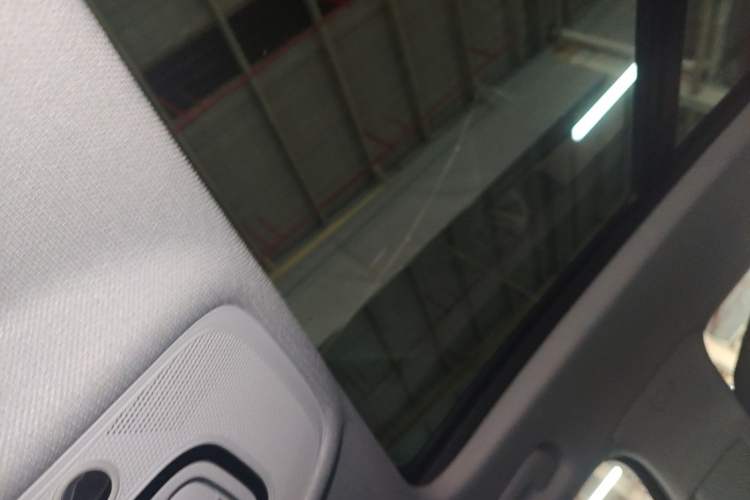 Used Audi A4L 2022 40 TFSI Luxury Dynamic Model Headliner