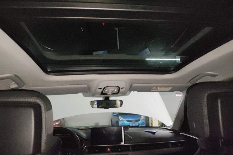 Used Audi A4L 2022 40 TFSI Stylish and Elegant Edition Headliner