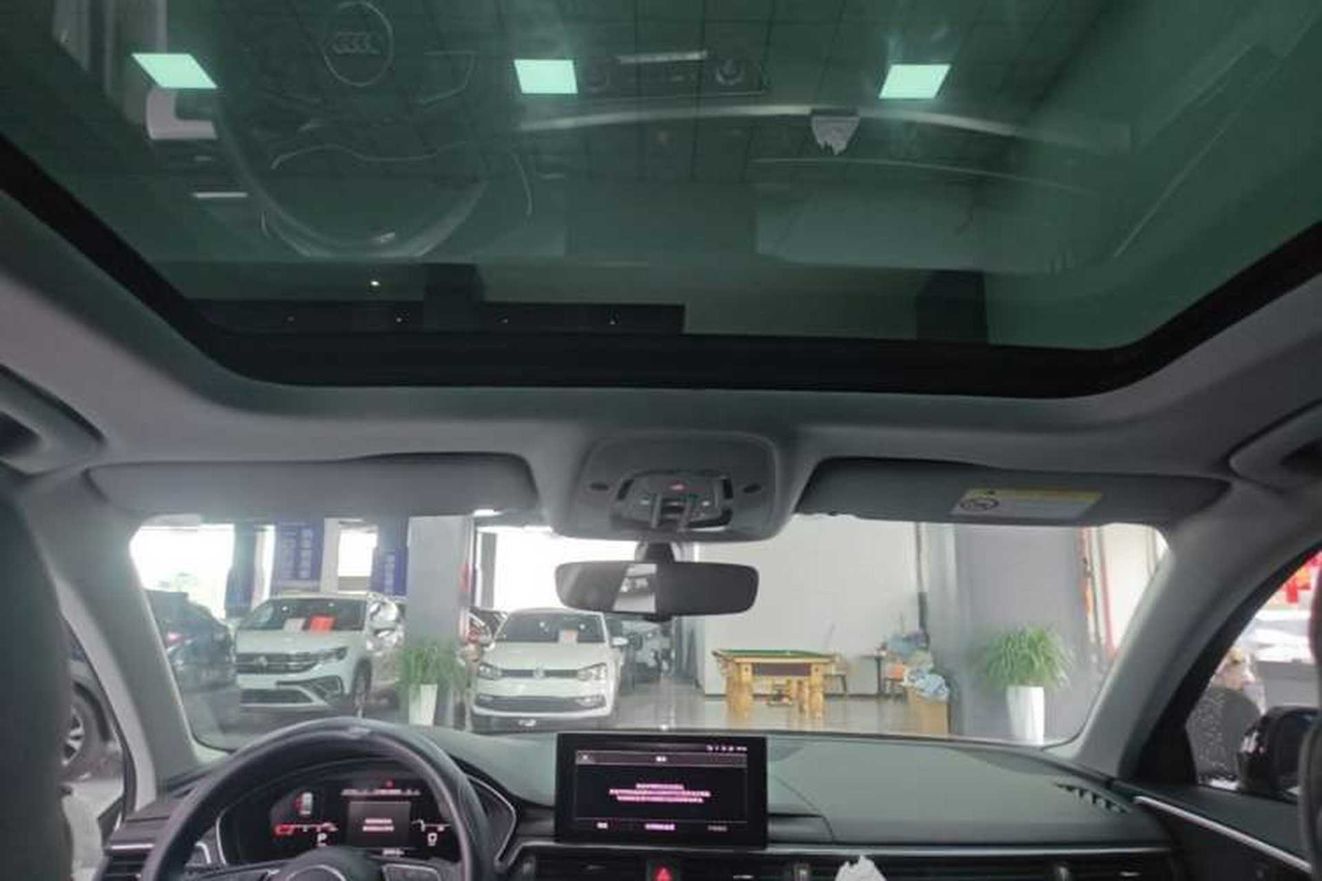 Used Audi A4L 2022 40 TFSI Luxury Dynamic Model Headliner
