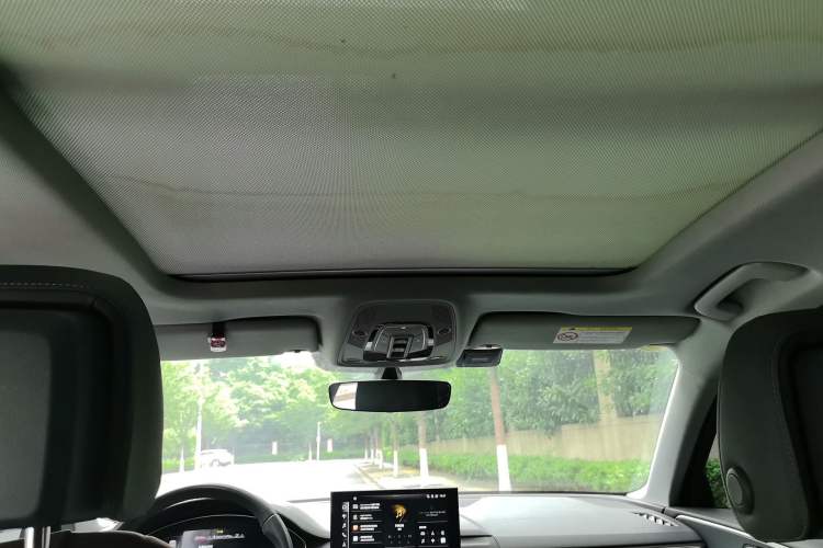 Used Audi A4L 2022 40 TFSI Luxury Dynamic Model Headliner