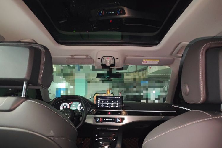 Used Audi A4L 2022 40 TFSI Luxury Dynamic Model Headliner