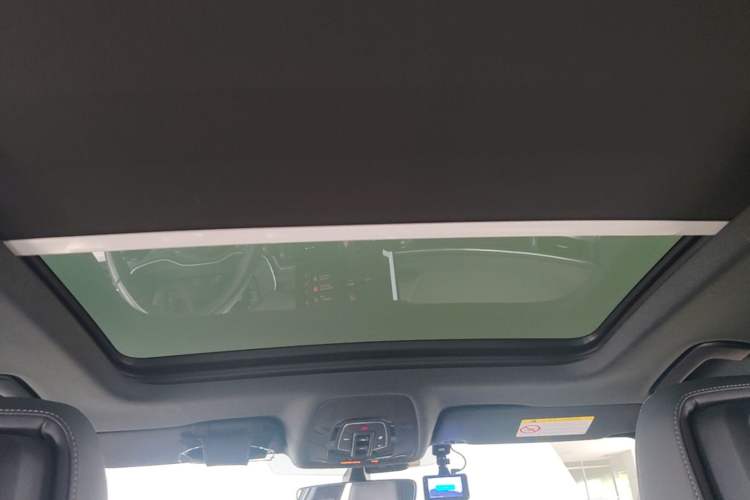 Used Audi A4L 2022 40 TFSI Luxury Dynamic Model Headliner