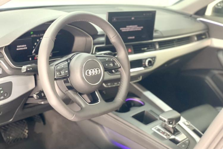 Used Audi A4L 2022 40 TFSI Luxury Dynamic Model Interior 1