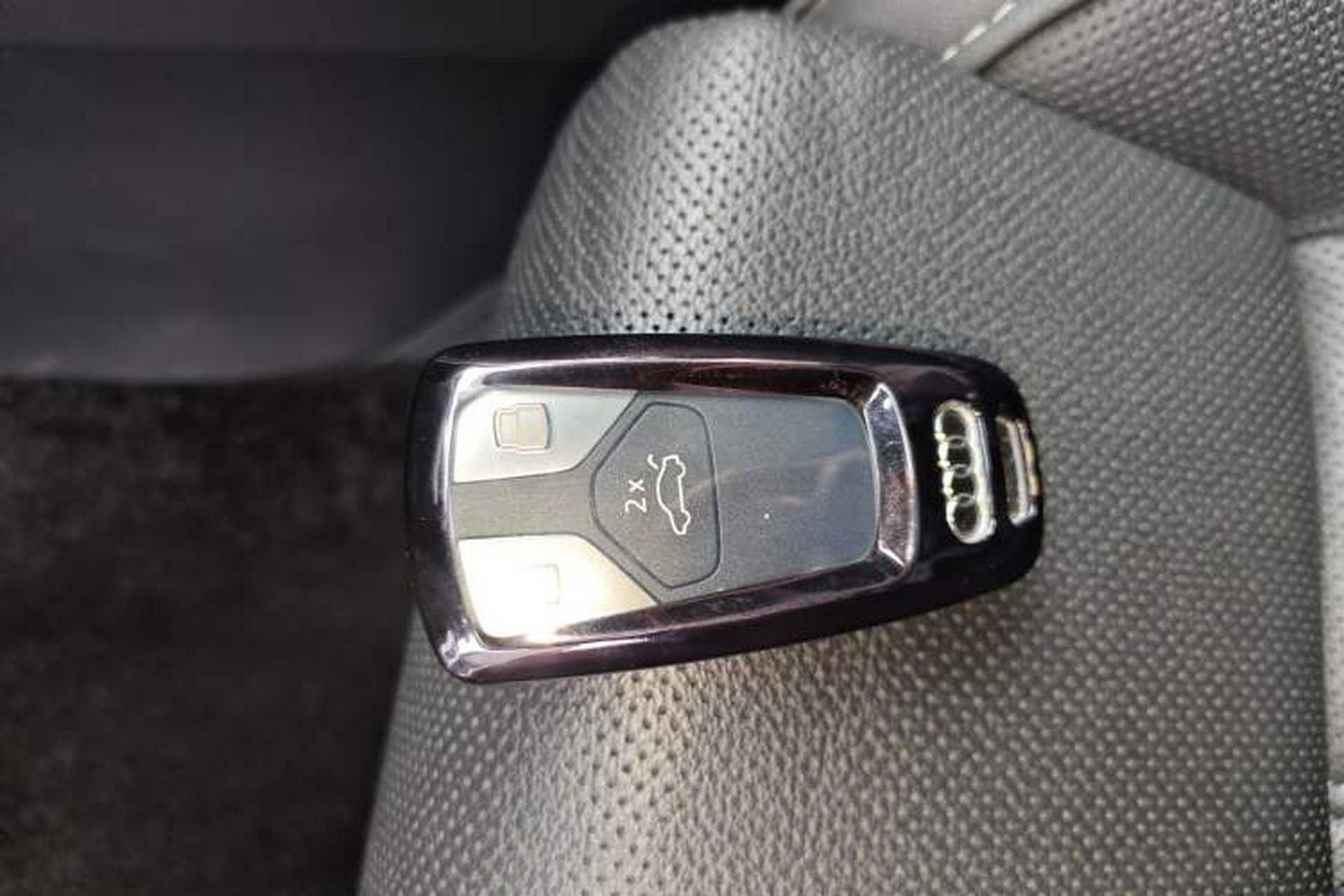 Used Audi A4L 2022 40 TFSI Fashion Dynamic Model Interior 1