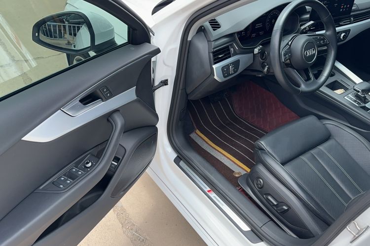Used Audi A4L 2022 40 TFSI Fashion Dynamic Model Interior 1