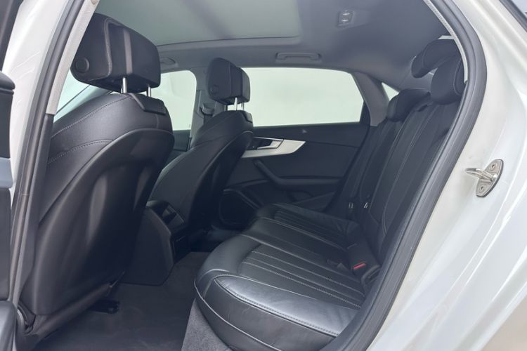 Used Audi A4L 2022 40 TFSI Fashion Dynamic Model Interior 1