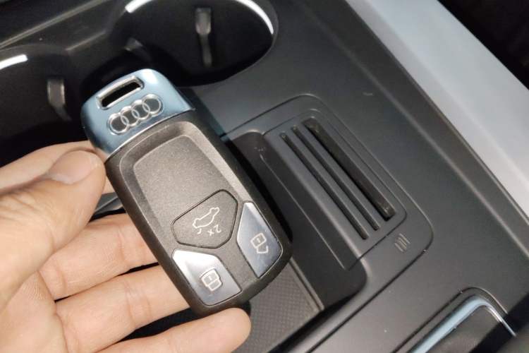 Used Audi A4L 2022 40 TFSI Fashion Dynamic Model Interior 1