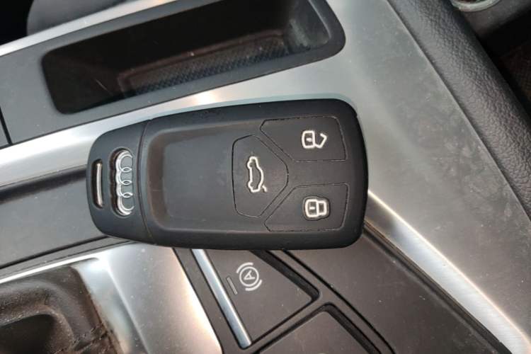 Used Audi A4L 2022 40 TFSI Fashion Dynamic Model Interior 1