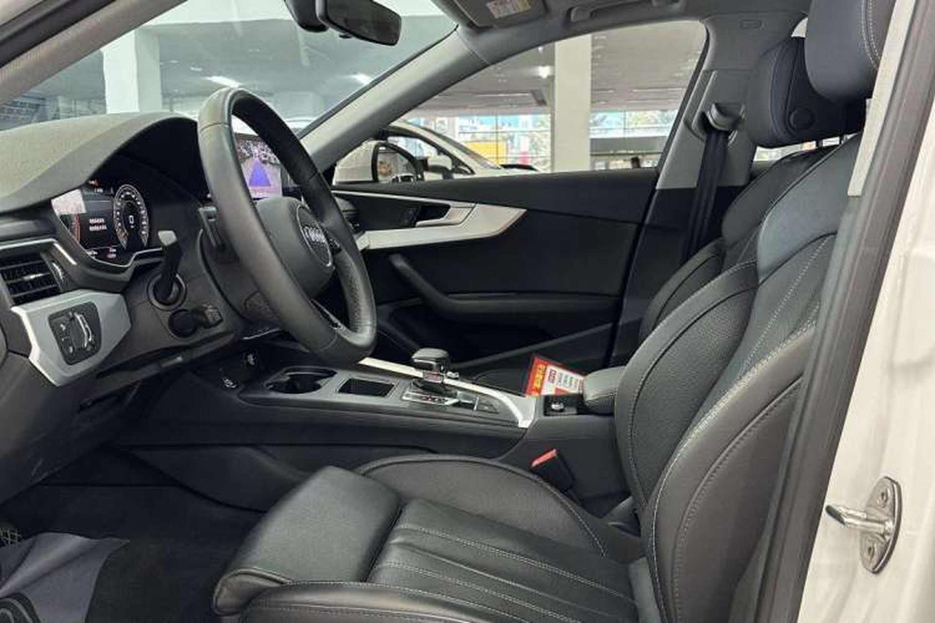 Used Audi A4L 2022 40 TFSI Fashion Dynamic Model Interior 1
