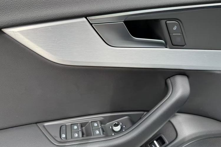 Used Audi A4L 2022 40 TFSI Fashion Dynamic Model Interior 10