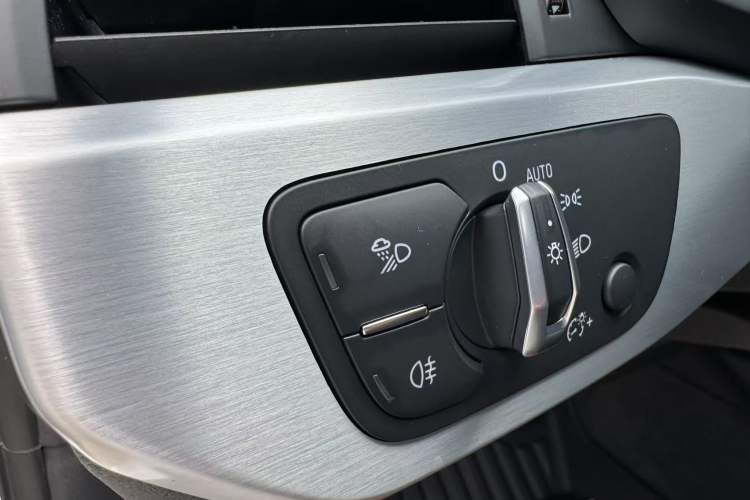 Used Audi A4L 2022 40 TFSI Fashion Dynamic Model Interior 12