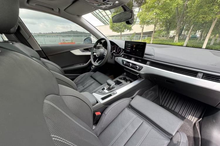 Used Audi A4L 2022 40 TFSI Fashion Dynamic Model Interior 14