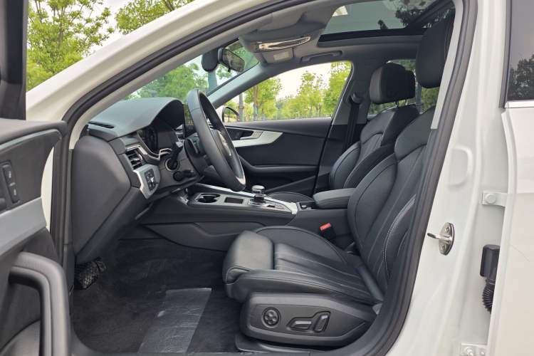 Used Audi A4L 2022 40 TFSI Fashion Dynamic Model Interior 2