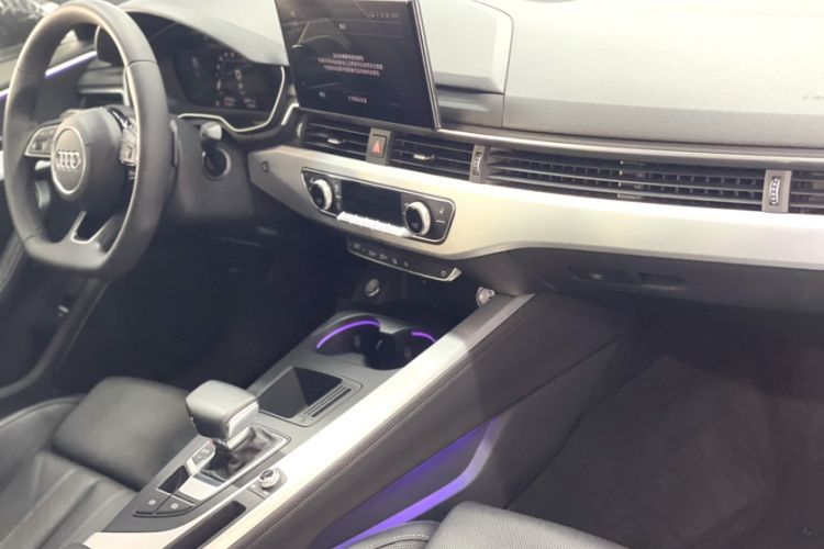 Used Audi A4L 2022 40 TFSI Luxury Dynamic Model Interior 2