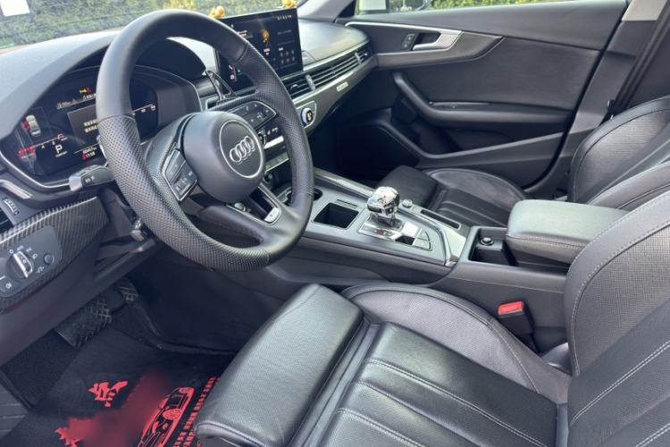 Used Audi A4L 2022 40 TFSI Fashion Dynamic Model Interior 2